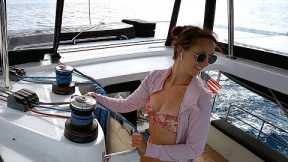 Island Hopping in the Caribbean: Sailing, Snorkeling and Relaxing with Friends
