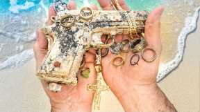 I Found 13 Rings, Chains, a Gun & More Underwater! - Metal Detecting Finds